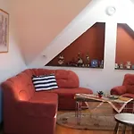 Privat Pri Hradbach *