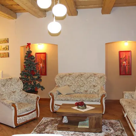 Pansiyon Privat Pri Hradbach *